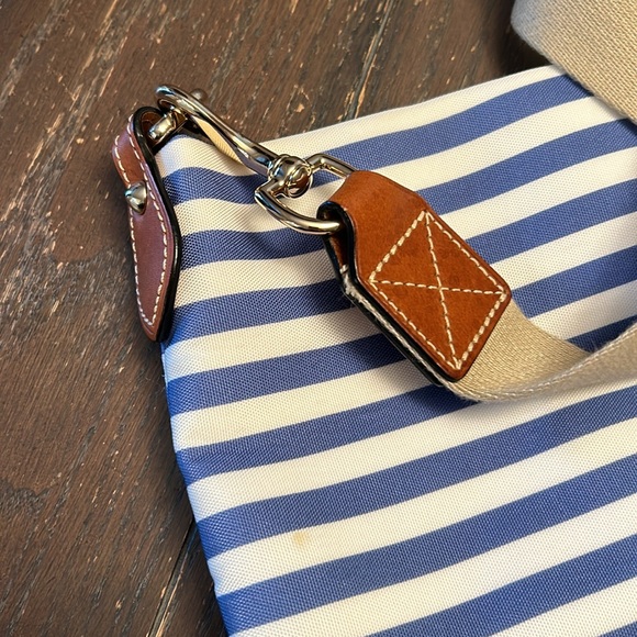 Dooney & Bourke Blue and white striped shoulder bag. - Picture 3 of 12